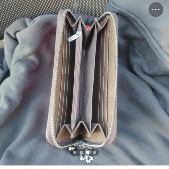 Ladies Leather Wallet/Wristlet - Picture 4 of 4